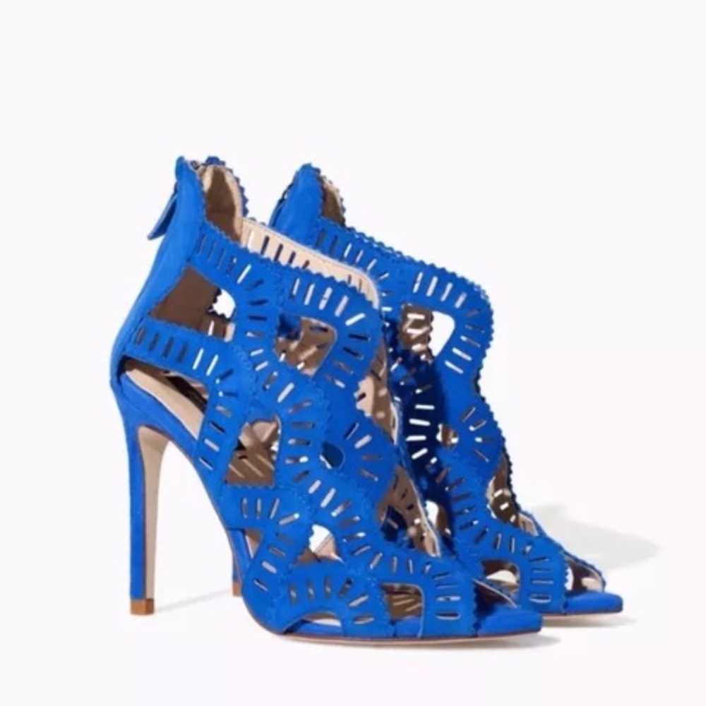 NWT ZARA Suede Heels